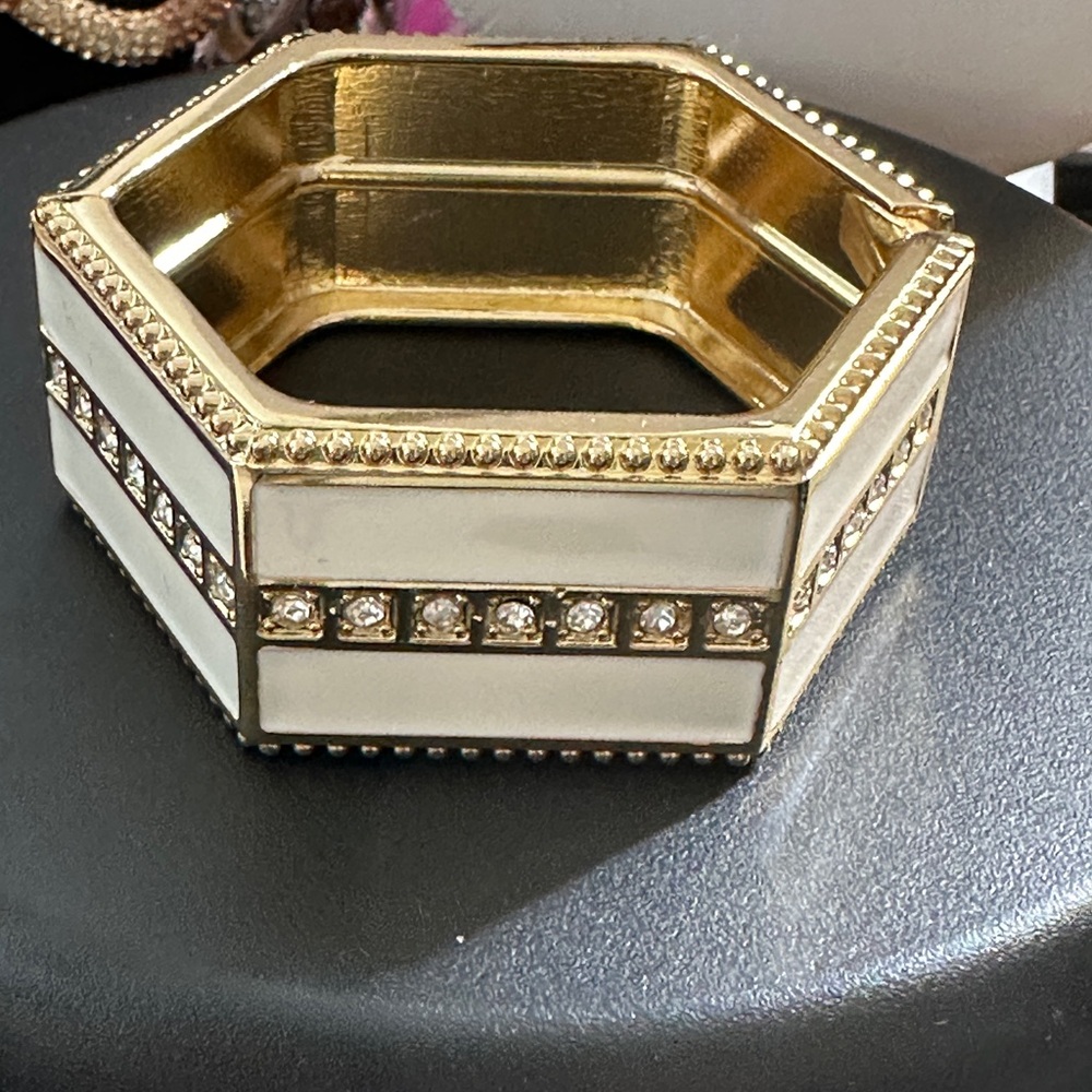 Hexagonal Gold and White Bracelet